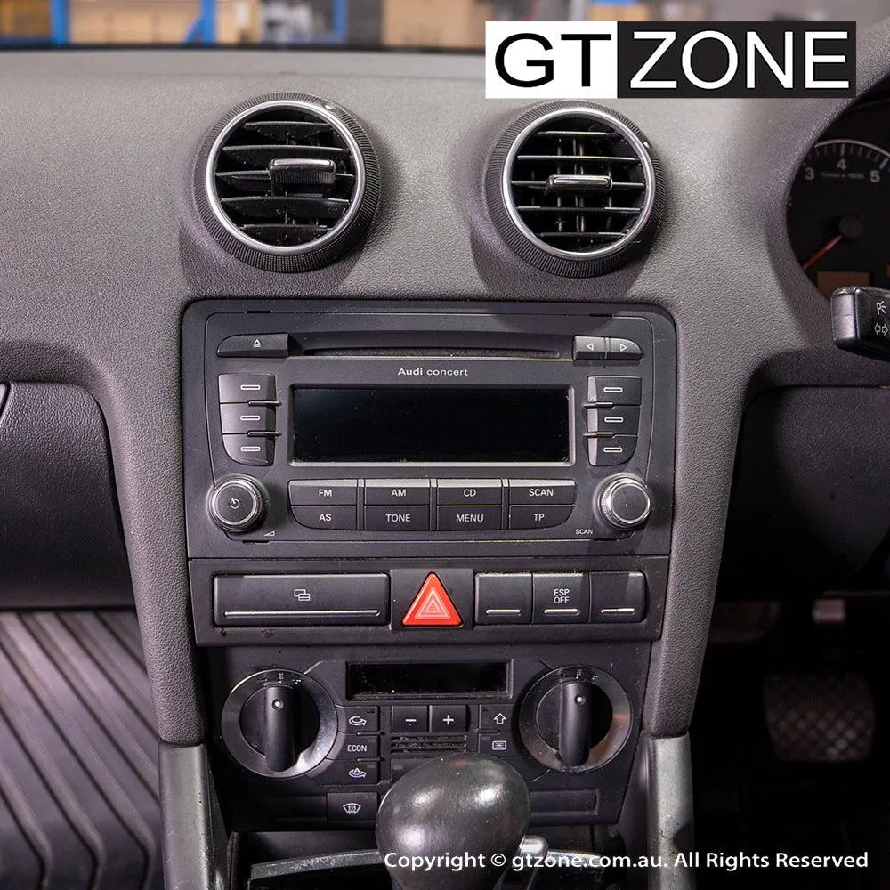 Audi A3 Original old car stereo sample photo Audi A3 Original old car stereo sample photo
