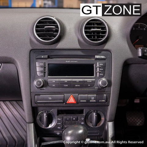 Audi A3 Original old car stereo sample photo Audi A3 Original old car stereo sample photo